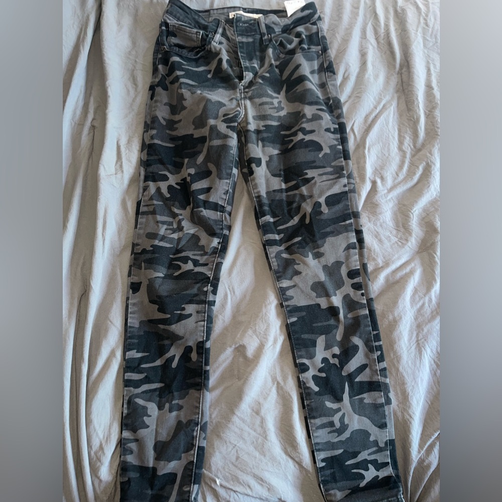 Levi’s Skinny Leg Jegging
